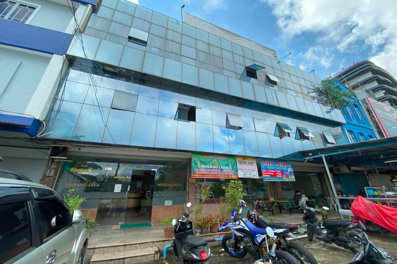 Oyo 92702 Minang Jaya Hotel Nagoya Esterno foto