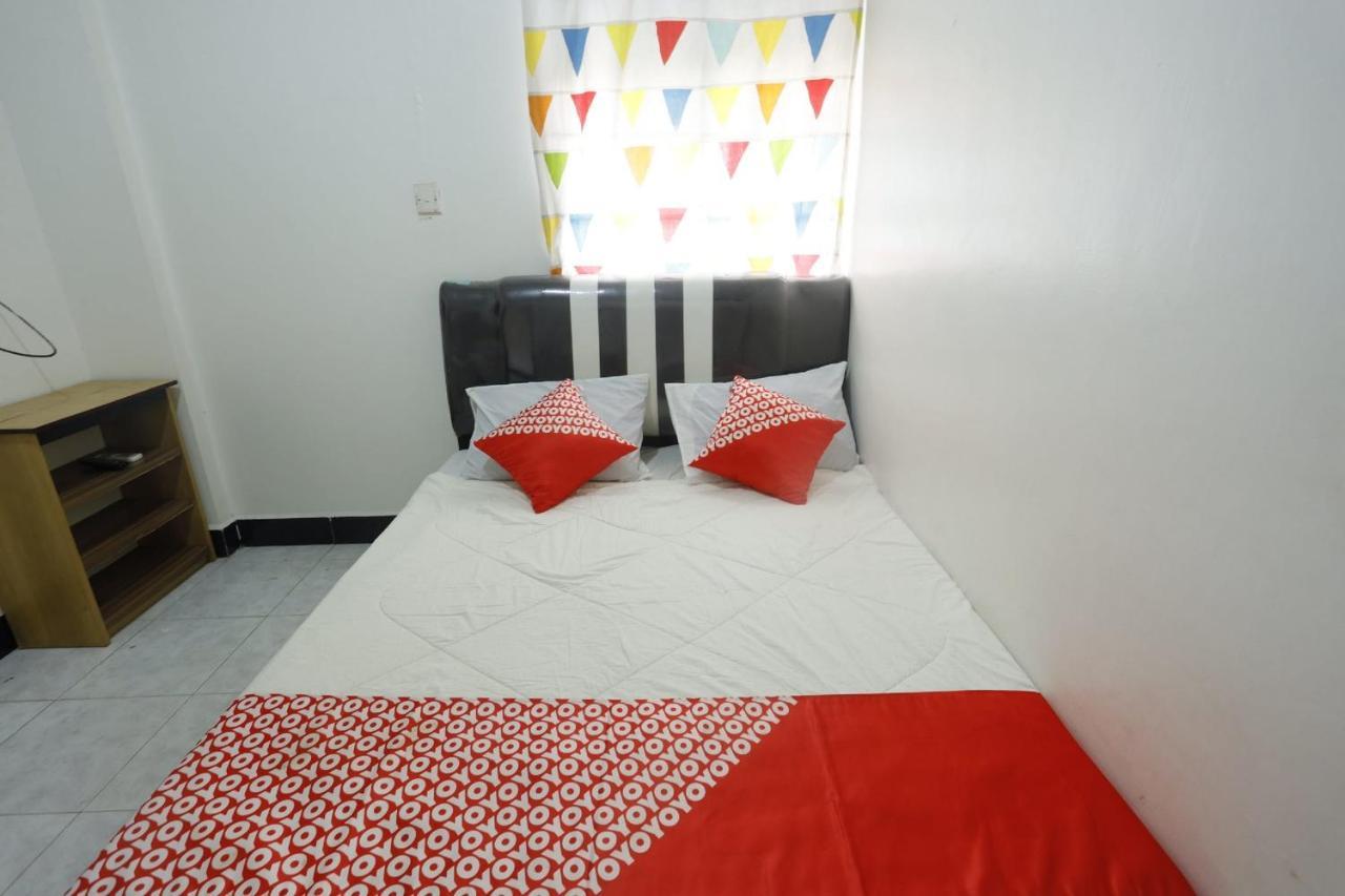 Oyo 92702 Minang Jaya Hotel Nagoya Esterno foto
